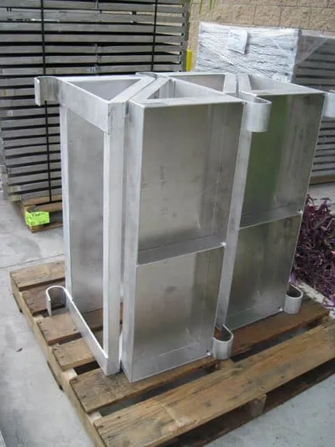 Handrail Tool Tray12