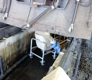 Blue Steel Pit Work Seat