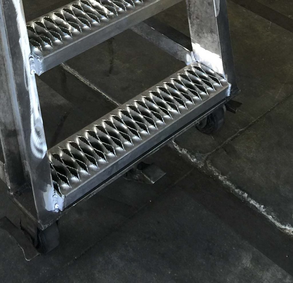 Traction Motor Work Stand Service Pit Blue SteelCo, Inc.