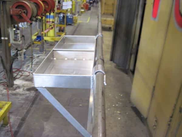Handrail Tool Tray with divider